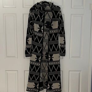 Black and Cream Geometric Patterned Long Cardigan